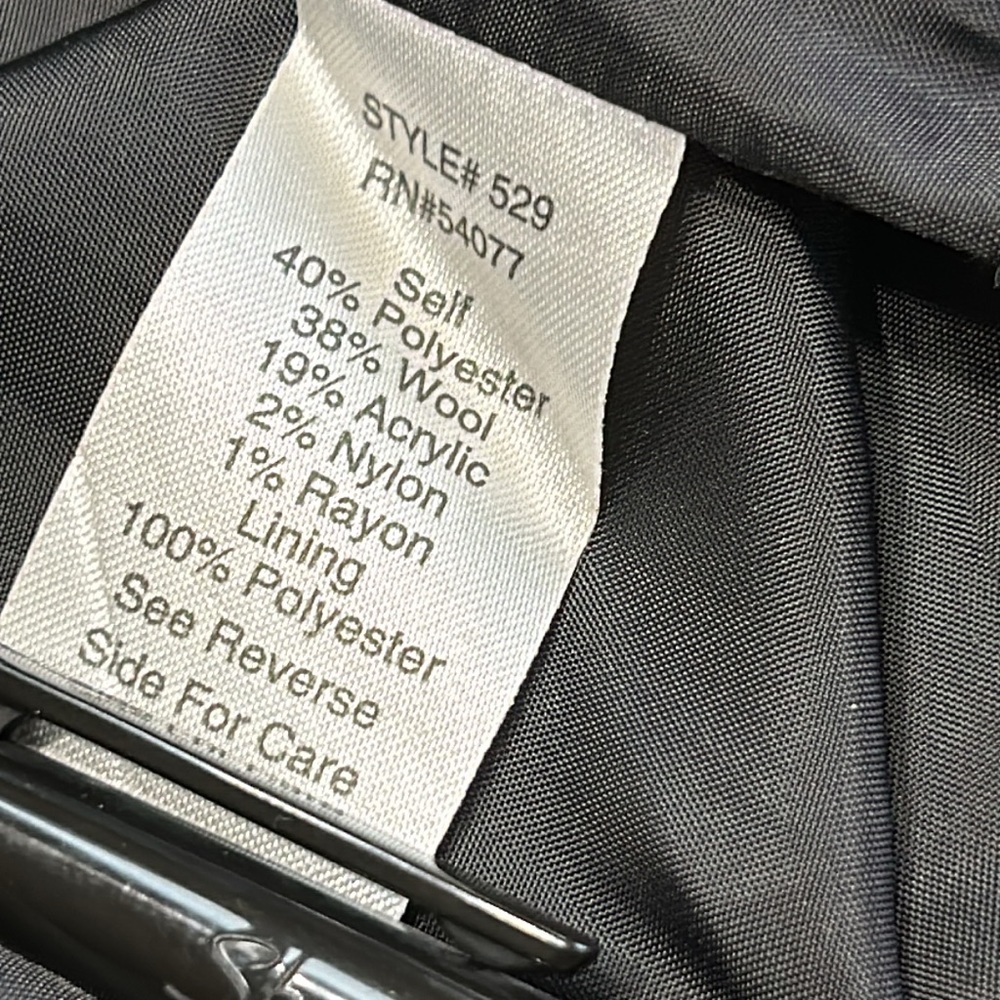 CAbi Mockingbird Tweed Moto Jacket. Zip details. Size 8. Fully lined. - Picture 14 of 15